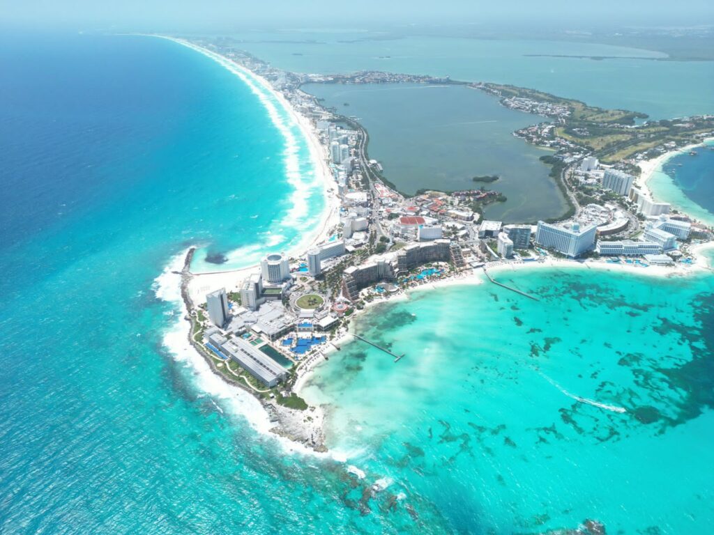 Entre arrecifes y arena blanca: el esplendor de las playas de Quintana Roo