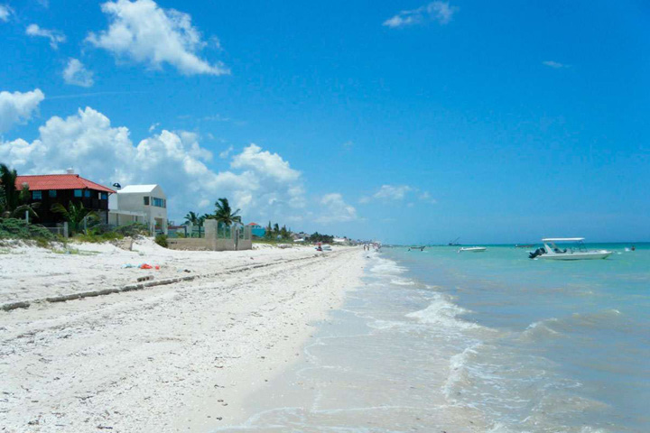 Las mejores playas que encontrarás a menos de una hora de Mérida